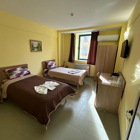 Хотел Тракия Haskovo Exterior foto